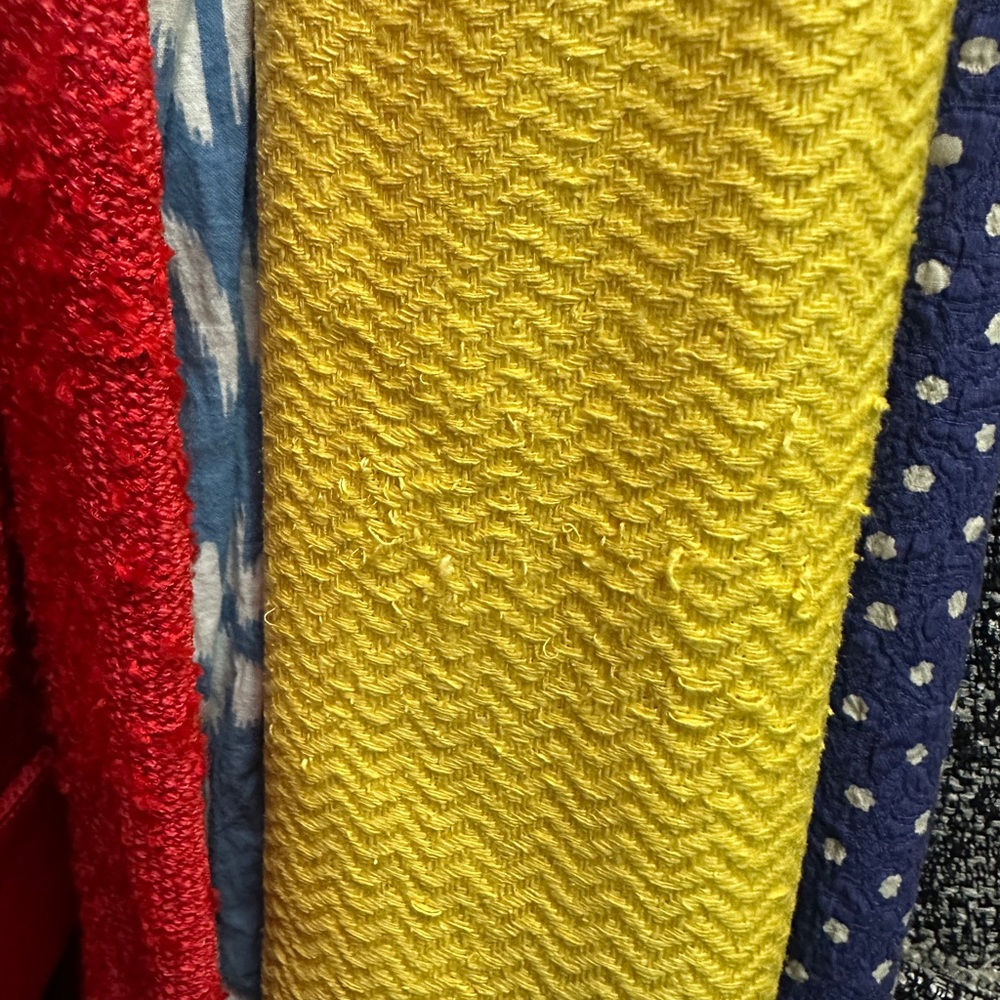 Carlisle Women's Vibrant Yellow Blazer - Picture 10 of 11